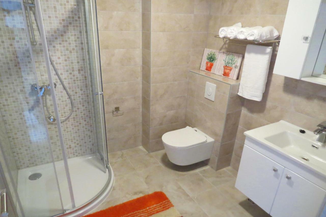 Apartments Medvidovic Baška Voda Dış mekan fotoğraf