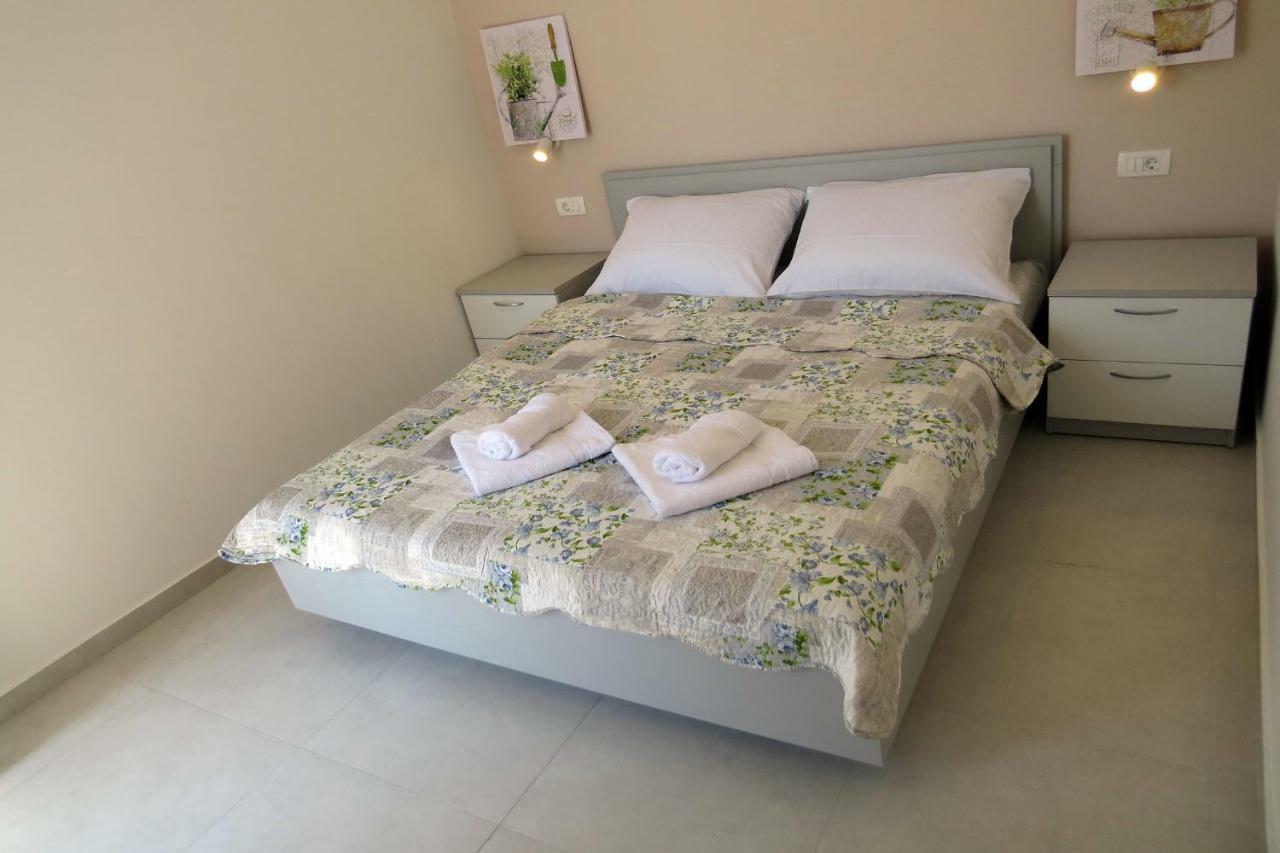 Apartments Medvidovic Baška Voda Dış mekan fotoğraf